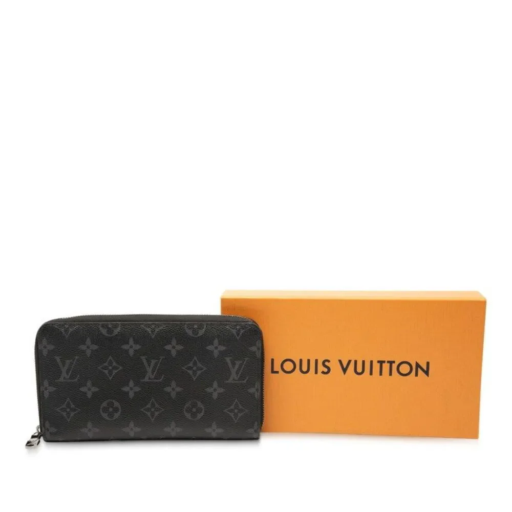 Louis Vuitton delivery duty